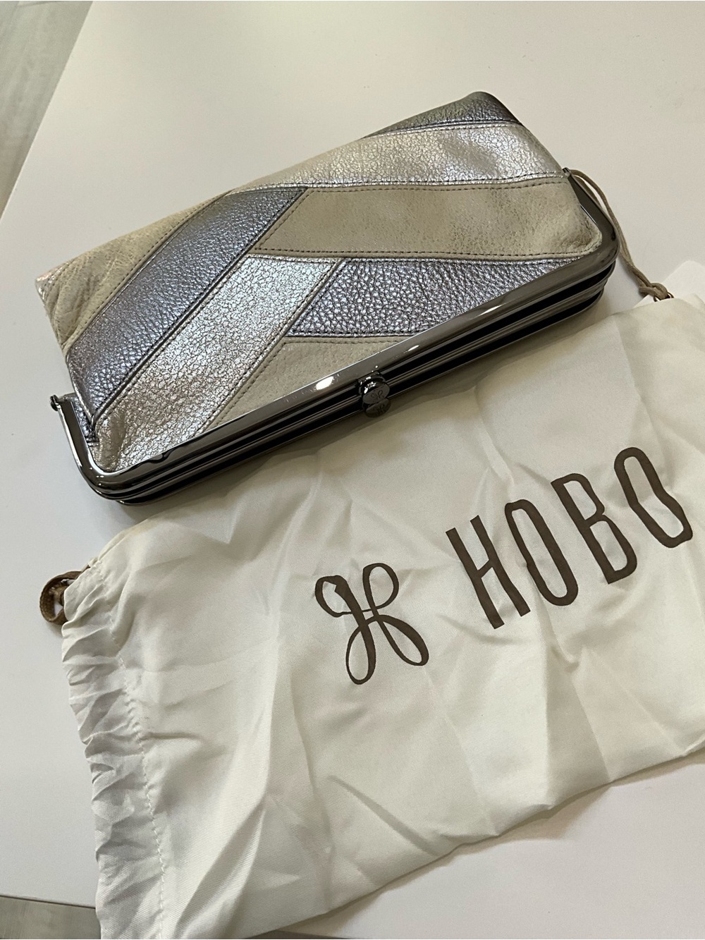 HOBO Lauren Silver Metallic Leather Patchwork Kiss Lock Organizer Clutch Wallet